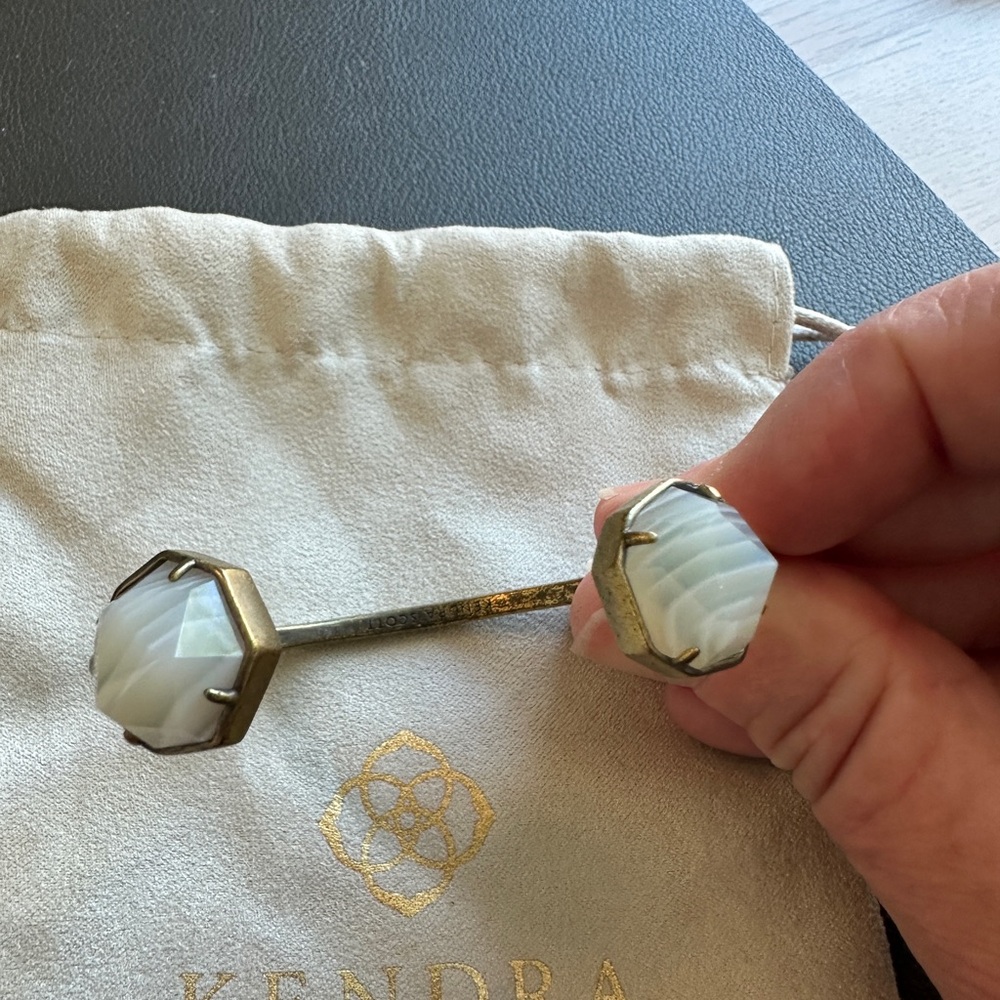Kendra Scott Gold and White Bracelet
